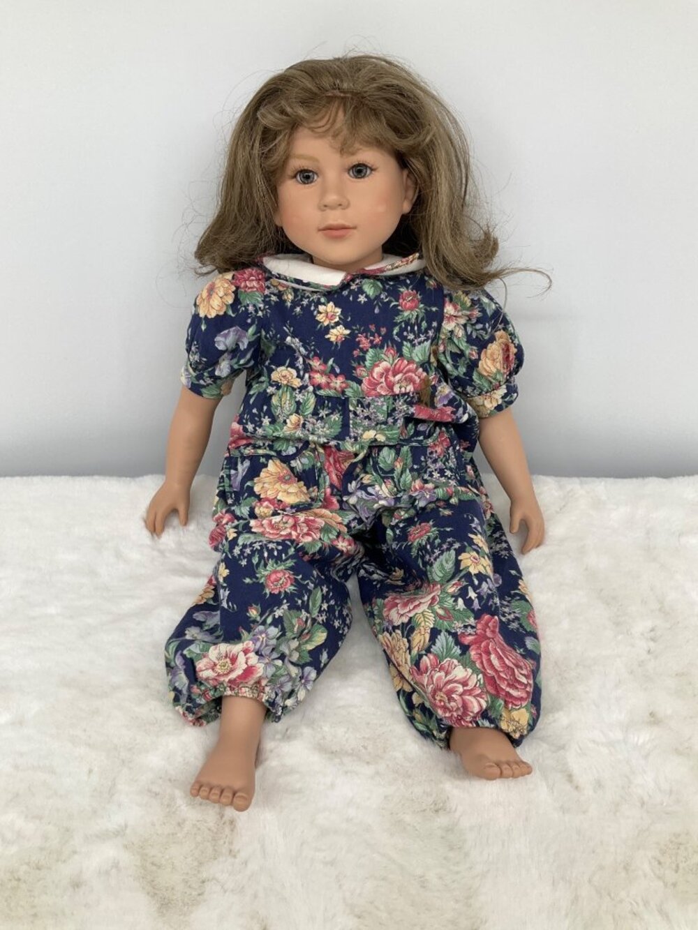 My Twinn Doll Short Brown Hair Fair Skin Hazel Eyes Floral Outfit 1990's